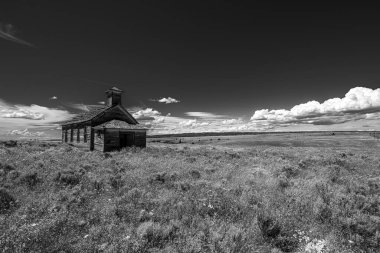 Soluk Evdeki Eski Ev