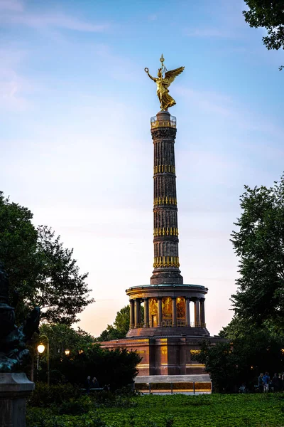 ドイツ ベルリンの戦勝記念塔 — ストック写真