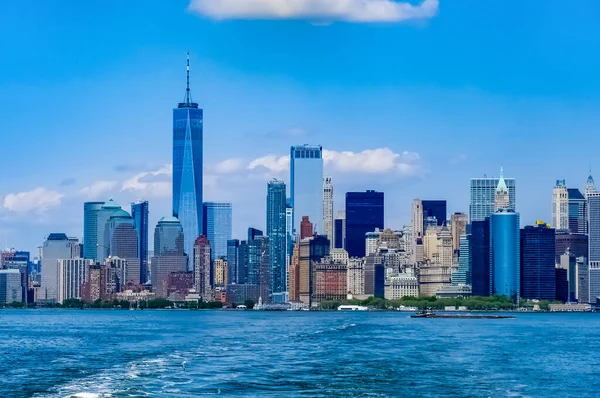 New York şehrinin ufuk çizgisi manzarası. Manhattan, New York, ABD.