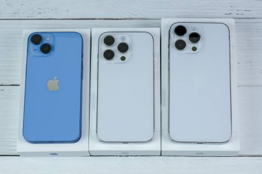 iPhone 14 Pro ve iPhone 14 Pro Max. Manhattan, New York, ABD 4 Ekim 2022.