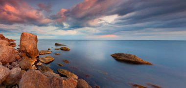 Denizde gün batımı