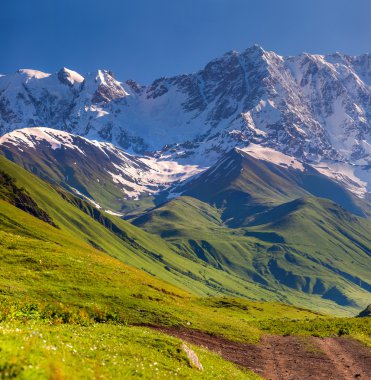 Ana Kafkas ridge, olan dağ. 