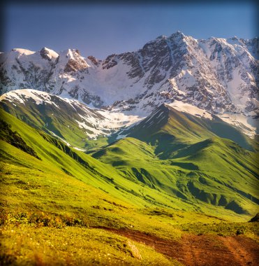 Ana Kafkas ridge, olan dağ. 