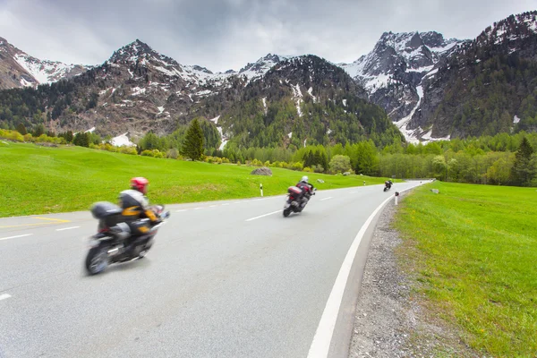 maloja pass motosiklet binmek