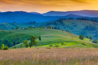 sabah Karpat Dağları.