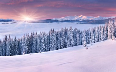 dağlarda kış gündoğumu