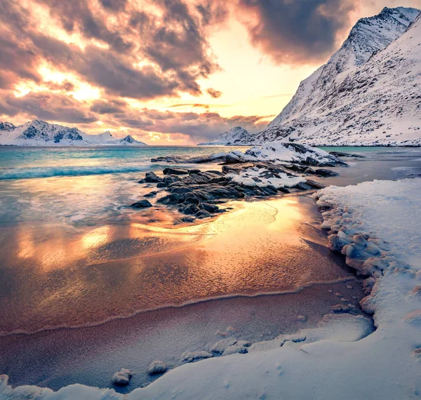 Pôr Sol Inverno Colorido Nas Ilhas Lofoten Noruega Europa Cena — Fotografia de Stock