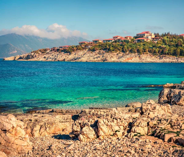 Zonnige Lente Scene Van Leeg Emblisi Strand Kleurrijk Uitzicht Kefalovia — Stockfoto