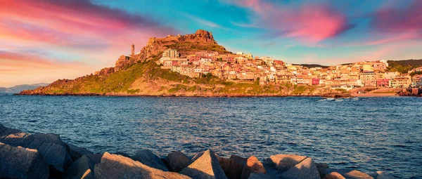 Panorámás Esti Városkép Castelsardo Kikötő Gyönyörű Naplemente Szardínia Szigetén Sassari — Stock Fotó