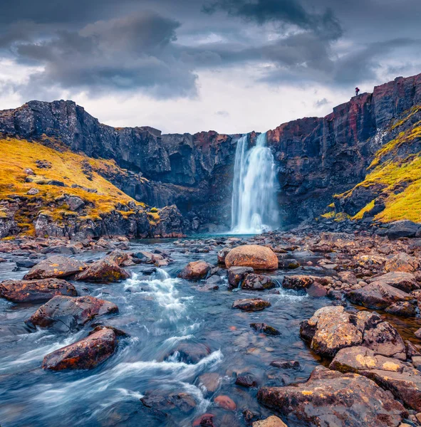 Linda Vista Outono Gufufoss Cachoeira Gufu Surpreendente Cena Sol Meia — Fotografia de Stock