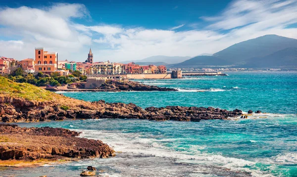 Soberba Paisagem Urbana Verão Cidade Alghero Bela Cena Matinal Ilha — Fotografia de Stock