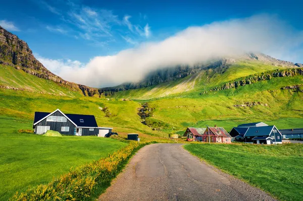 Magnifique Vue Été Sur Village Sydradalur Île Streymoy Scène Matinale — Photo