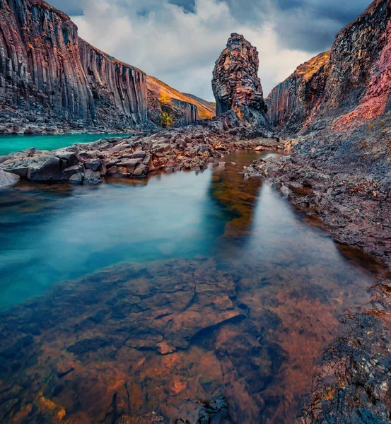 Dramatik Yaz Manzarası Studlagil Kanyonu Nun Muhteşem Akşam Manzarası Jokulsa — Stok fotoğraf