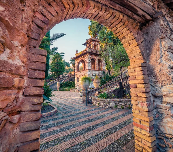 欧洲意大利西西里的Taormina Giardini Della Villa Comunale市公园的美景 旅行概念背景 — 图库照片