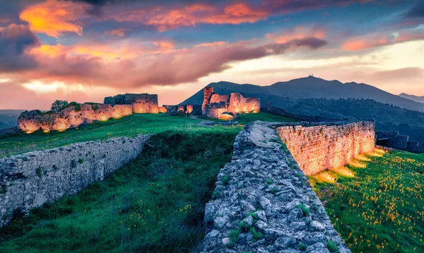 Unglaublicher Sonnenuntergang Auf Den Ruinen Der Burg Rozafa Spektakuläre Abendszene — Stockfoto