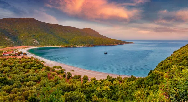 Luftaufnahme Von Einer Fliegenden Drohne Vom Fokianos Strand Frisches Grün — Stockfoto