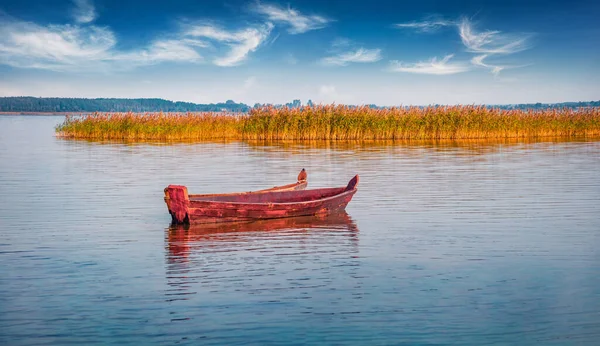 Zwei Hölzerne Fischerboote Auf Dem Svityaz See Ruhiger Morgen Szene — Stockfoto