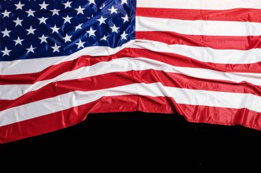 Siyah arka planda Amerikan bayrağı. Gaziler Günün kutlu olsun. Bağımsızlık Günü. Boşluğu kopyala