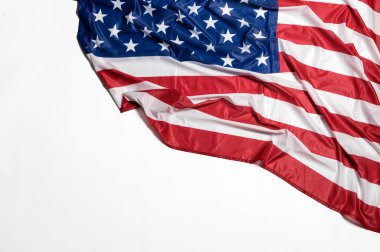 Beyaz arka planda Amerikan bayrağı. Gaziler Günün kutlu olsun. Bağımsızlık Günü. Boşluğu kopyala