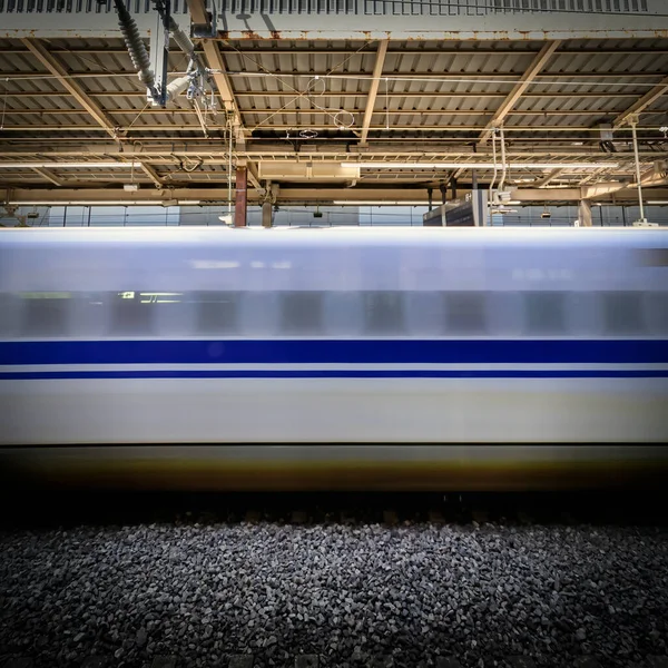 Japon Kurşun Treni Shinkansen Yokohama Japonya Daki Bir Istasyondan Geçer — Stok fotoğraf