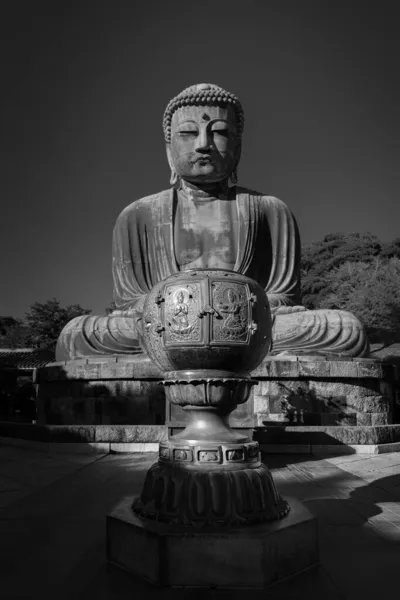 Quemador Incienso Frente Gran Buda Kamakura Daibutsu Estatua Pies Altura — Foto de Stock