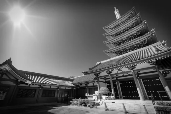 Soleil Brille Sur Pagode Près Temple Sensoji Tokyo Japon — Photo