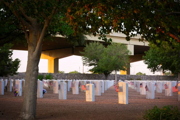 Sol Puso Las Tumbas Cementerio Nacional Del Oeste Texas Noche — Foto de Stock