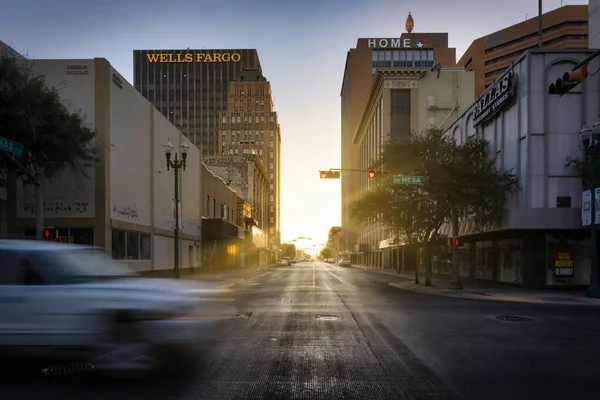 Sol Nasce Cruzamento Texas Avenue Com Mesa Street Cercada Pelas — Fotografia de Stock