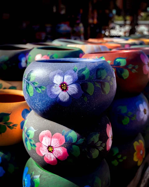 Stacks Colorful Pottery Sit Warming Sun Old Town San Diego — Stok fotoğraf
