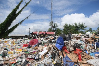 Afu, Brezilya, 11 Kasım 2021 Afu şehrinin açık hava çöplüğü, Maraj adası, Par eyaleti.