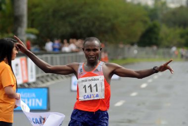 Rio de Janeiro, 18 Ağustos 2013. Kenyalı koşucu Nancy Kipron Rio de Janeiro Uluslararası Yarı Maratonu 'nu kazandı, Brezilya