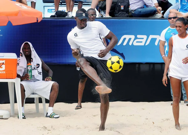 Rio Janeiro March 2013 Olympic Runner Usain Bolt Plays Soccer — Stock Photo, Image