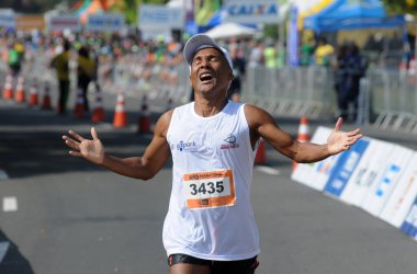 Rio de Janeiro, Brazil, May 29, 2016.Participating runners are thrilled and show their efforts in the arrival of the Rio de Janeiro City Marathon.