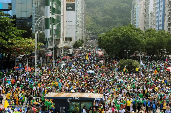 Rio Janeiro July 2013 Catholic Faithful Flock Streets Copacabana World — ストック写真