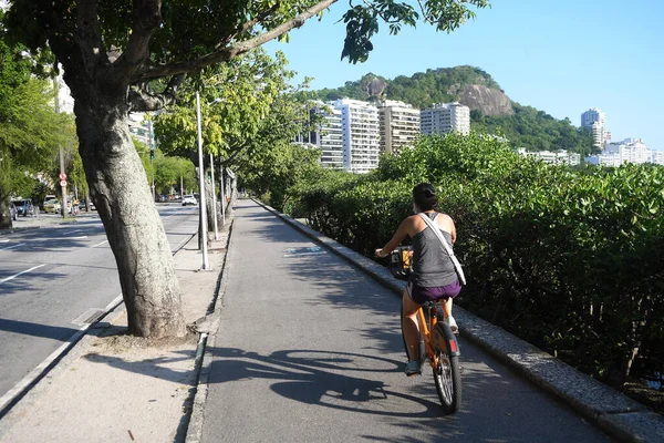 Ріо Жанейро Бразилія Травня 2021 Люди Орендували Велосипеди Велодоріжці Rodrigo — стокове фото