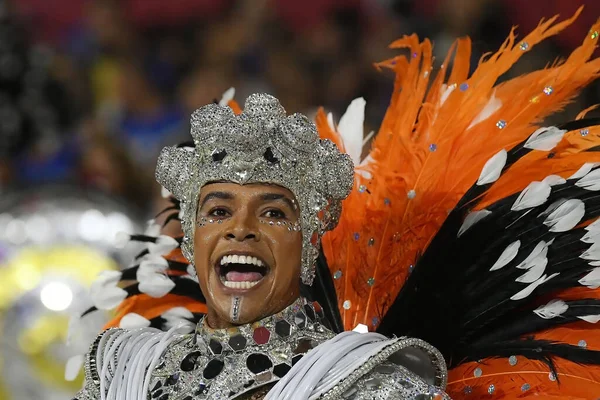 Rio de Janeiro, Brezilya, 24 Nisan 2022. Grande Rio samba okulu, Rio de Janeiro karnavalı sırasında.