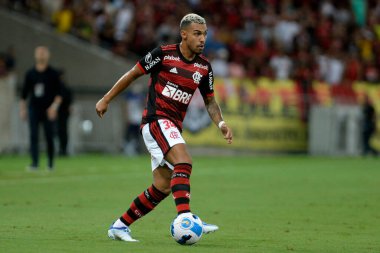 Rio de Janeiro, Brezilya, 14 Nisan 2022. Flamengo takımından futbolcu Matheuzinho, Flamengo x Talleres maçında Maracan Stadyumu 'ndaki Copa Libertadores için