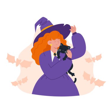 Mor elbiseli, kızıl saçlı genç cadı siyah bir kediyi kucaklıyor.