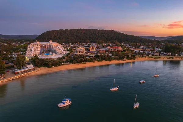 Central Coast, NSW, Avustralya 'daki Ettalong Sahilinde Hava Gündoğumu.