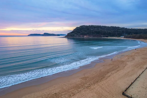 Színes Magas Felhő Borította Napkelte Umina Beach Central Coast Nsw — Stock Fotó