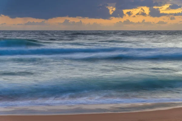 Sunrise Seascape Con Olas Buen Tamaño Macmasters Beach Costa Central — Foto de Stock