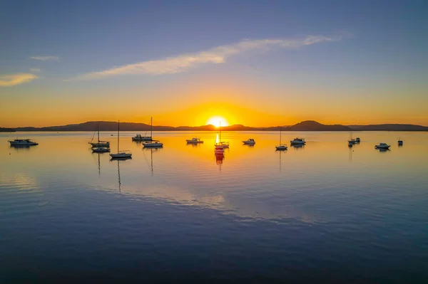 Sonnenaufgang Über Brisbane Water Bei Koolewong Und Tascott Der Zentralküste — Stockfoto