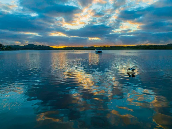 Sonnenaufgang Über Der Bucht Mit Wolken Bei Woy Woy Der — Stockfoto