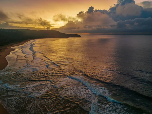 Paisaje Marino Amanecer Con Nubes Lluvia Killcare Beach Costa Central — Foto de Stock