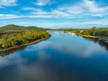 Woy Woy rıhtımında gün batımı Orta Sahilde, NSW, Avustralya.