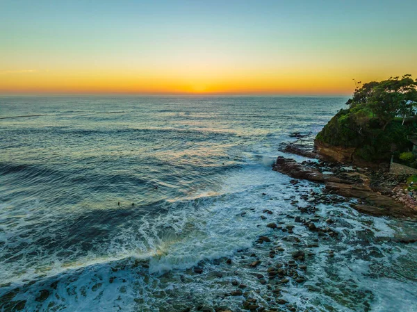 Sunrise Seascape Surfers Rocks Avoca Beach Central Coast Nsw Austrália — Fotografia de Stock