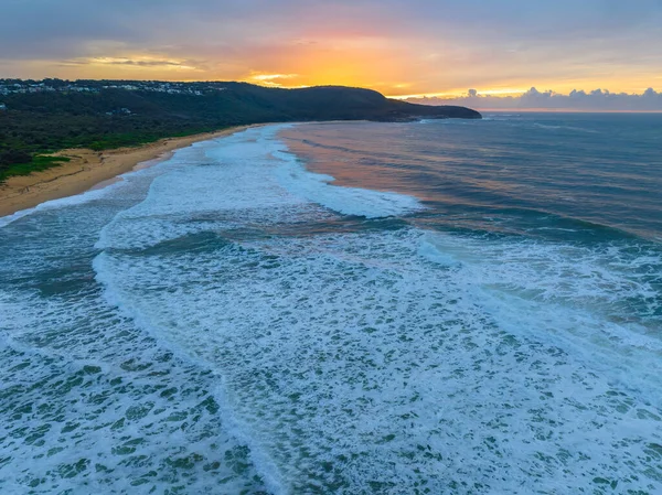 Sunrise Seascape Colourful Cloud Covered Sky Killcare Beach Central Coast — 스톡 사진