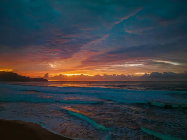 Sunrise Θαλασσογραφία Πολύχρωμο Σύννεφο Που Καλύπτει Τον Ουρανό Στο Killcare — Φωτογραφία Αρχείου