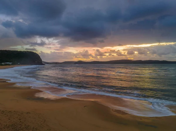 Regnig Dag Antenn Soluppgång Pearl Beach Central Coast Nsw Australien — Stockfoto