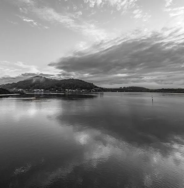 Paysage Lever Soleil Aérien Avec Nuages Pluie Brume Reflets Woy — Photo